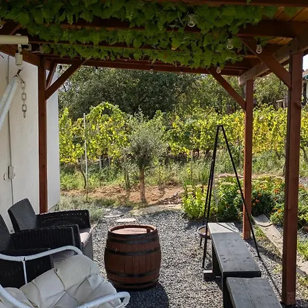 Holiday home Jera Pince Es Vendeghaz